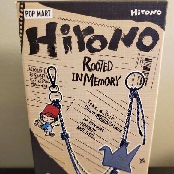 POP MART Hirono Echo Series Pendant Chain - Staying Up - Picture 1 of 4